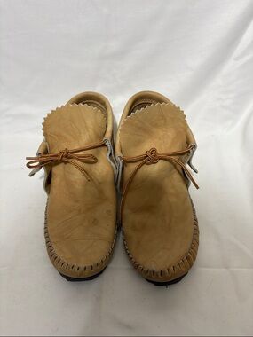 Taos Vintage Footwear Light Tan Leather Indian Maiden Moccasin with Lace Tie
